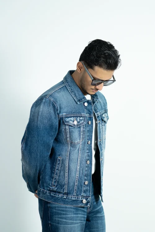 CROP DENIM JACKET -MID WASH