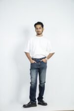 MEN'S STRAIGHT FIT JEANS-DARK WASH - Image 4