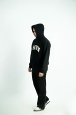 DROP SHOULDER CROWN HOODIE -BLACK - Image 3