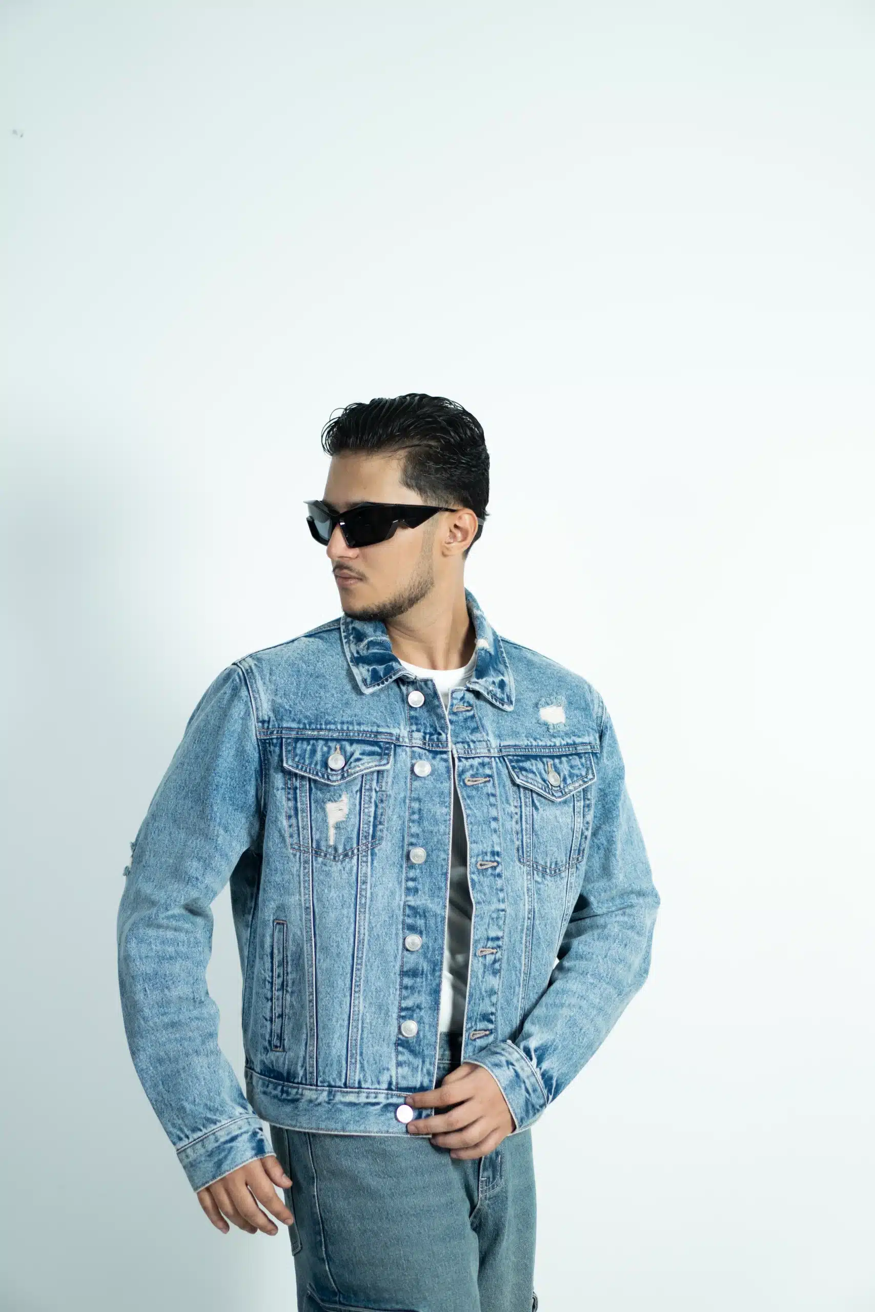 DSC09113-scaled-1.webp CROP DENIM JACKET -VINTAGE WASH - Image 1