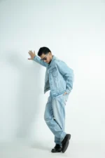 CROP DENIM JACKET -LIGHT WASH - Image 8