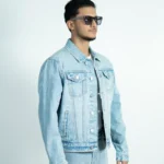 CROP DENIM JACKET -LIGHT WASH