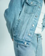 CROP DENIM JACKET -LIGHT WASH - Image 4