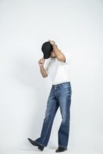 MEN'S BOOTCUT JEANS- MID WASH - Image 5